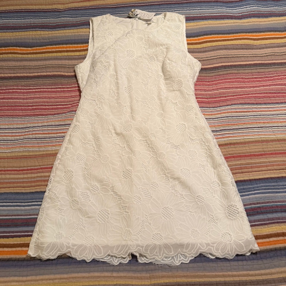 Day + Moon White Floral Daisy Lace Graduate Mini Dress Sleeveless Small NWT‎